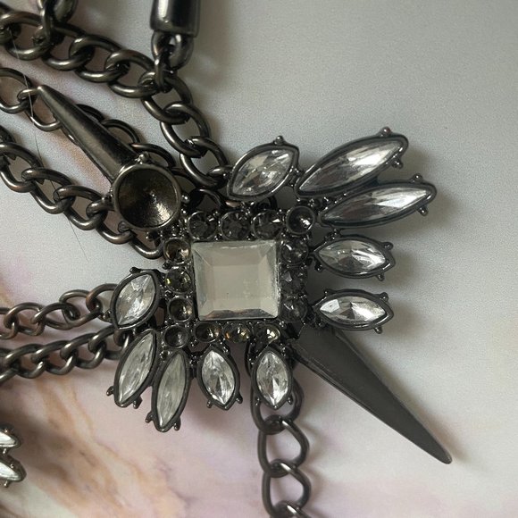 BaubleBar Spiked Lily Frontal Necklace - Picture 3 of 5